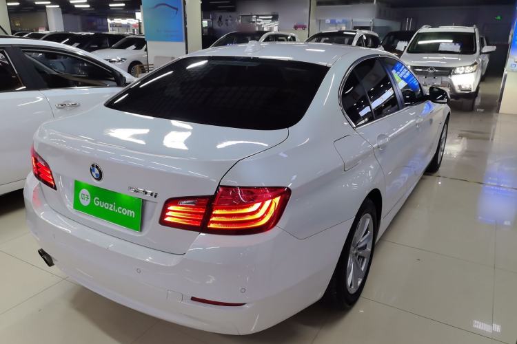 Used BMW 5 Series 2015 520i Elegant Edition
