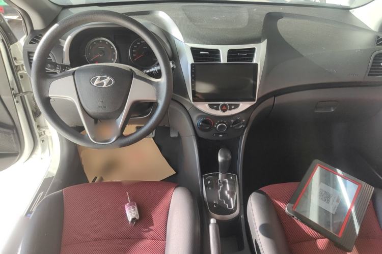 Used Hyundai Verna Ray 2014 1.4L Automatic GLX
