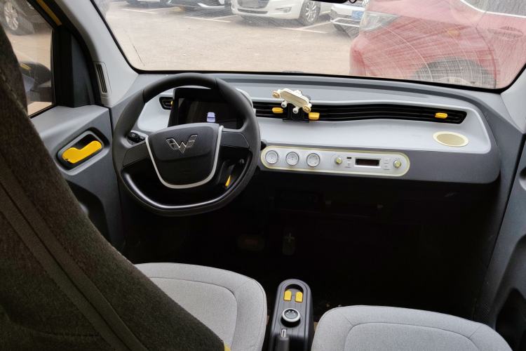 Used Wuling Hongguang MINIEV 2022 Macaron Premium Model – Lithium Iron Phosphate
