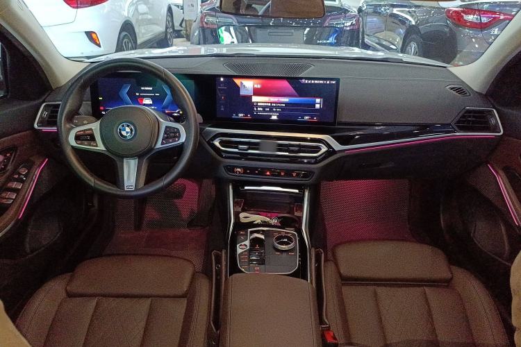 Used BMW i3 2022 eDrive 35 L
