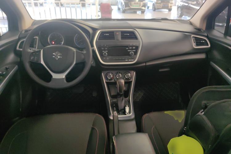 Used Suzuki S-Cross 2015 1.6L CVT Two-Wheel Drive Entry-Level Trim