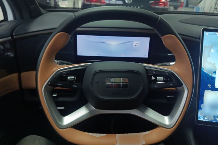 Used  L7 2023 1.5T 115 km PLUS
