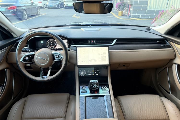 Used Jaguar XFL 2024 2.0T P250 Two-Wheel Drive Prestige Luxury Edition
