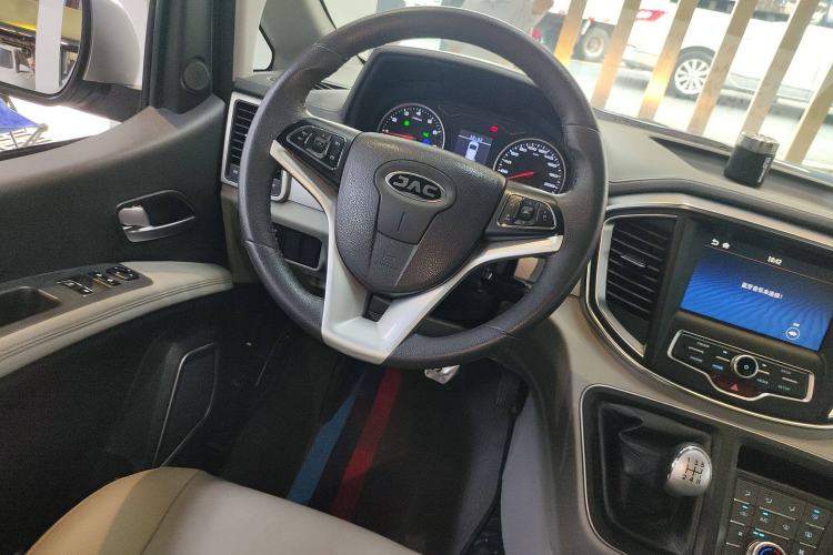 Used  M4 2019 Business Series 2.0L Manual - China VI Standard
