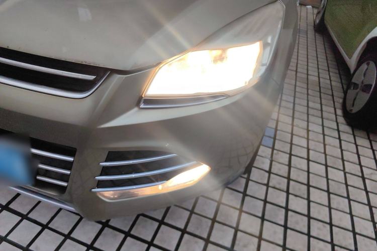 Used Ford Kuga 2013 2.0L GTDi Four-Wheel-Drive Elite Model
