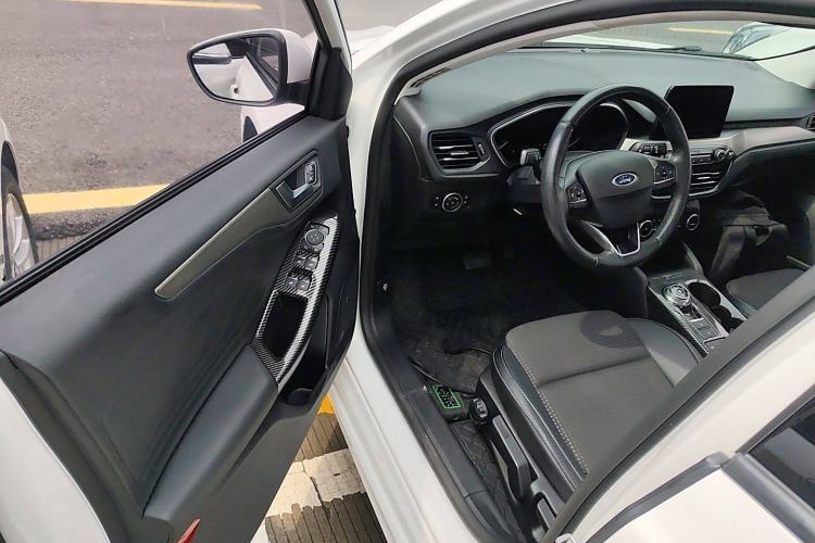 Used Ford Focus 2020 Sedan EcoBoost 180 Automatic Trend Edition
