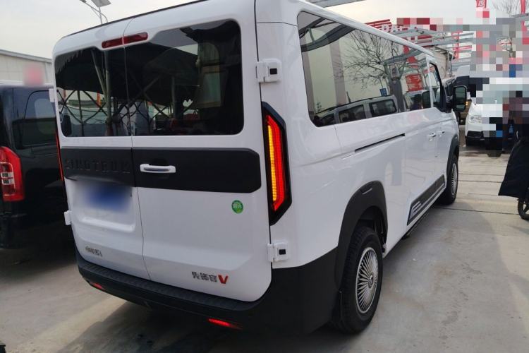 Used  Pioneer V 2024 Multi-Function Edition 2.0T Automatic Mid-Roof Low-Profile