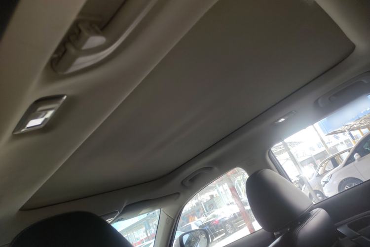 Used Geely Auto Emgrand X7 Sport 2018 1.8TD Automatic Two-Wheel Drive Smart 4G Connected Version
