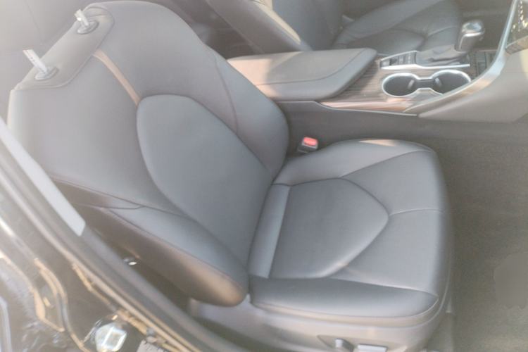 Used Toyota Camry 2018 2.5G Luxury Edition
