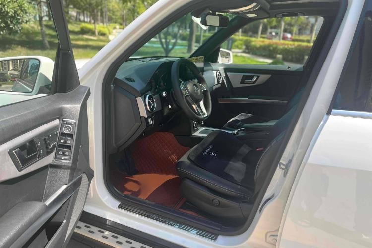 Used Mercedes-Benz GLK-Class 2015 GLK 260 4MATIC Dynamic Edition Ultimate Version
