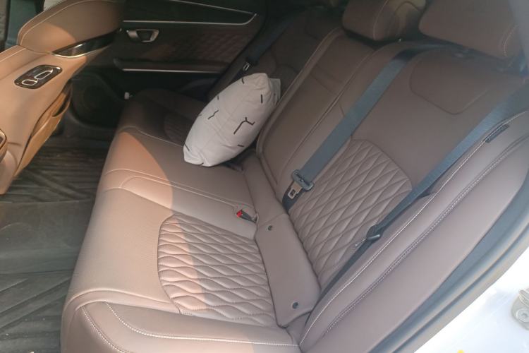 Used BYD Han 2023 DM-i Champion Edition 121KM Prestige Model
