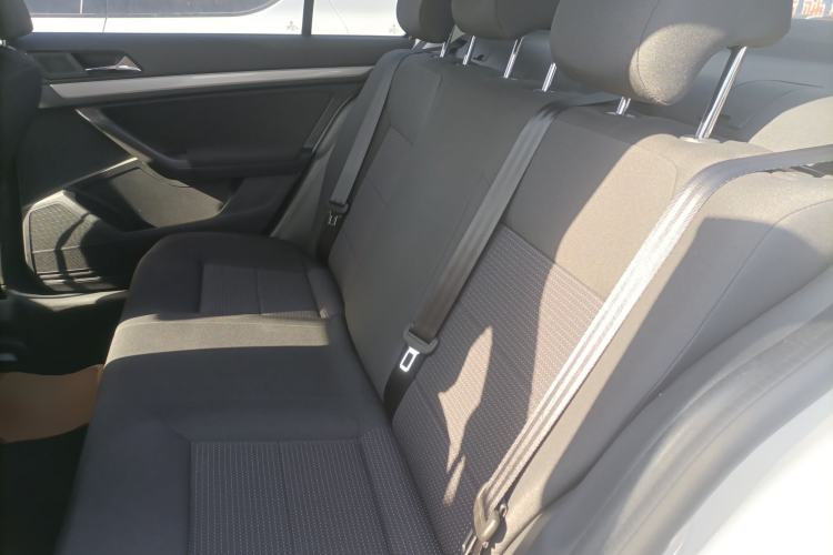 Used Volkswagen Lavida 2017 1.6L Automatic Fashion Edition
