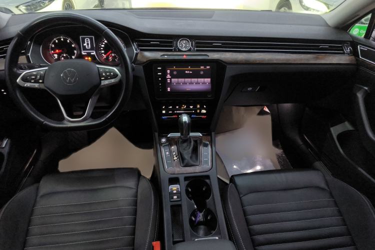 Used Volkswagen Magotan 2020 330TSI DSG Leading Model
