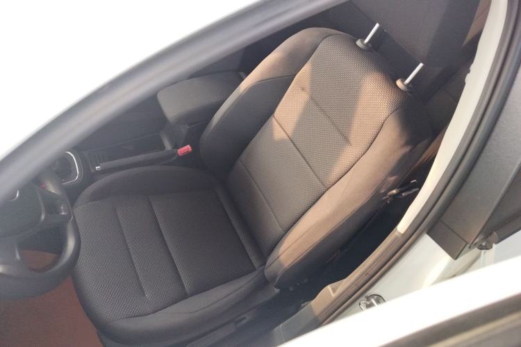 Used Volkswagen Bora 2016 1.6L Automatic Fashion Model
