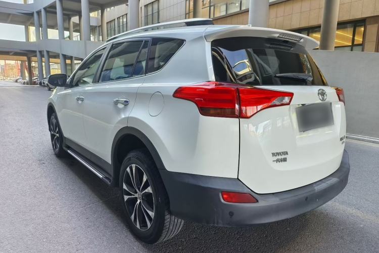 Used Toyota RAV4 2015 2.5L Automatic 4x4 Elite Edition
