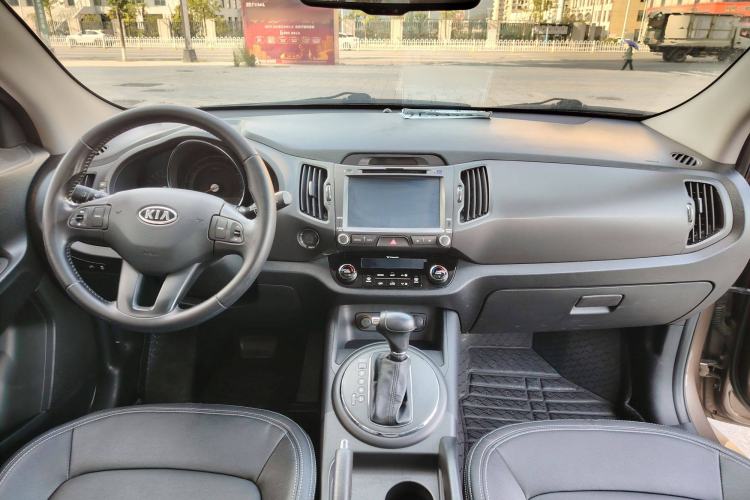 Used Kia Sportage R 2014 2.0L Automatic Two-Wheel Drive GLS Trim