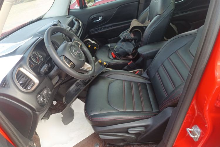 Used  Renegade 2016 1.4T Automatic Jingneng Edition
