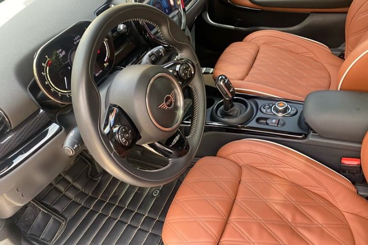 Used  Clubman 2021 1.5T COOPER Connoisseur
