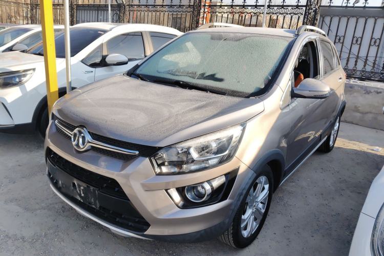 Used BAIC Senova X25 2015 1.5L manual Comfort trim level
