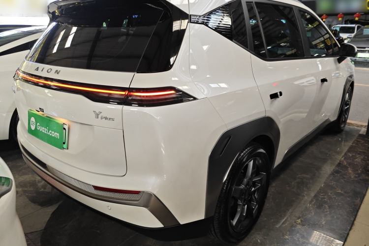 Used AION Y 2023 Plus 510 Tech Edition