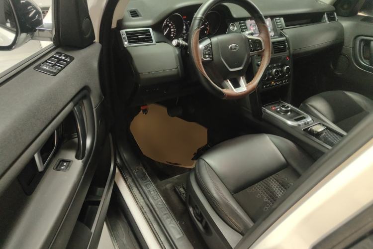 Used Land Rover Discovery Sport 2018 240 PS PURE Edition
