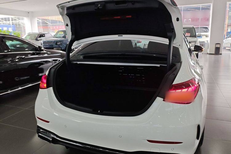 Used Mercedes-Benz C-Class 2023 Second Facelift C 260 L Sport Edition
