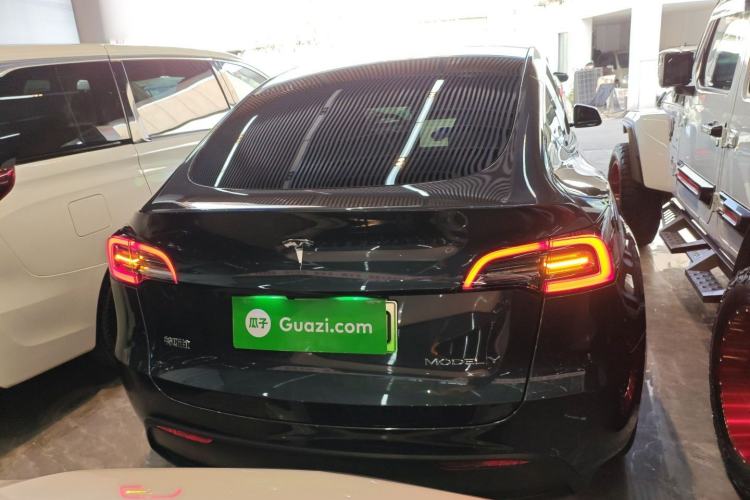 Used Tesla Model Y 2024 Long-Range All-Wheel-Drive Version
