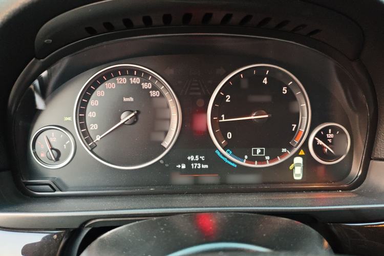 Used BMW 5 Series 2014 525Li Leading Model