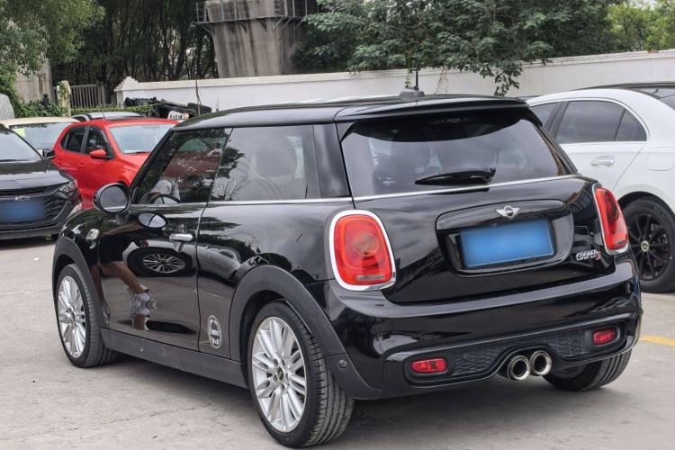 Used  MINI 2016 2.0T COOPER S Pioneer Edition