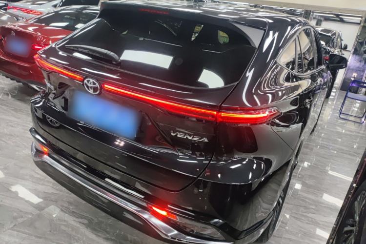 Used Toyota Venza 2023 2.0L CVT Two-Wheel Drive Luxury Edition
