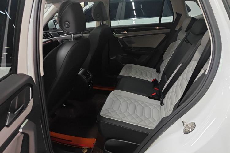 Used Volkswagen Tayron 2024 300TSI Two-Wheel-Drive Luxury Plus Advanced Version