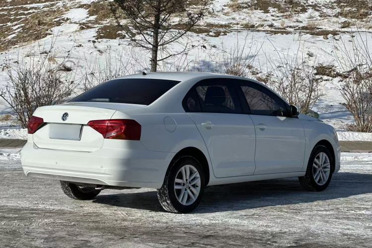 Used Volkswagen Jetta 2019 Dream Edition 1.4L Manual Fashion Version
