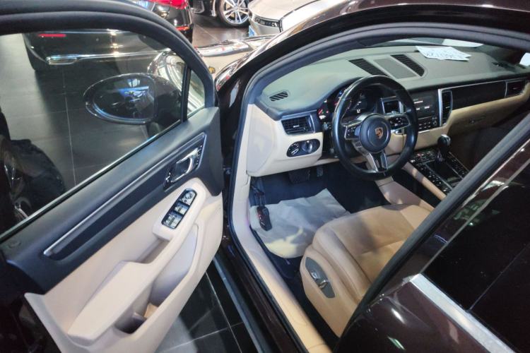 Used Porsche Macan 2017 Macan 2.0T
