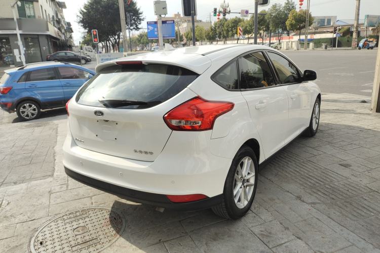 Used Ford Focus 2017 Hatchback 1.6L Manual Fashion Edition SmartDrive Version