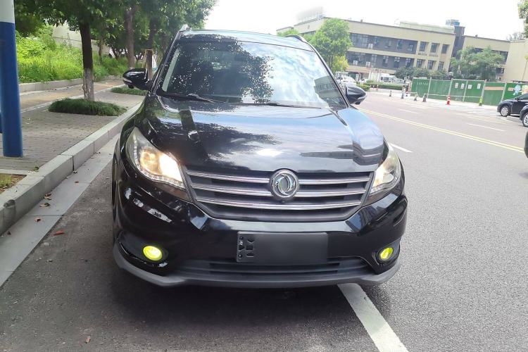 Used Dongfeng Fengon 580 2017 1.5T Manual Luxury Model
