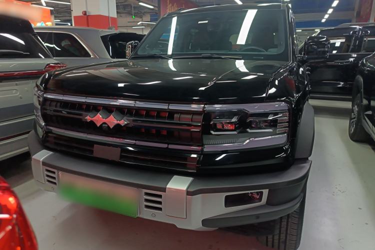 Used  Leopard 5 2023 Navigator Edition
