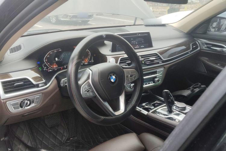 Used BMW 7 Series 2021 730Li Luxury Package
