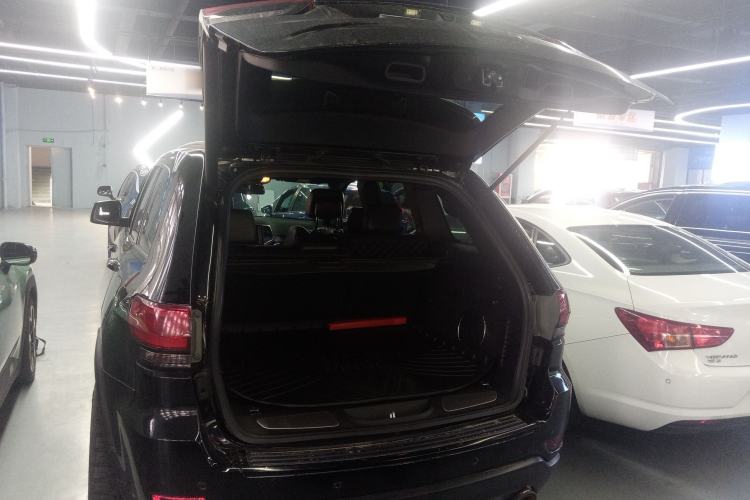 Used  Grand Cherokee (Import) 2015 3.0L Comfort Navigation Edition
