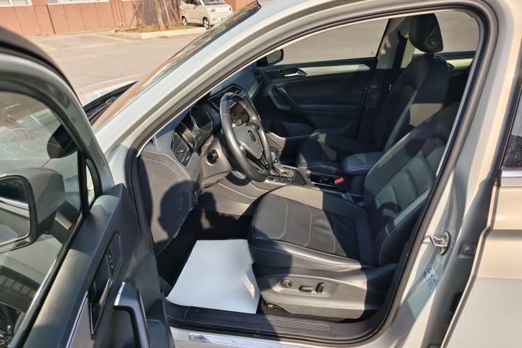 Used Volkswagen Tiguan L 2021 330TSI Automatic Two-Wheel Drive Smart Edition