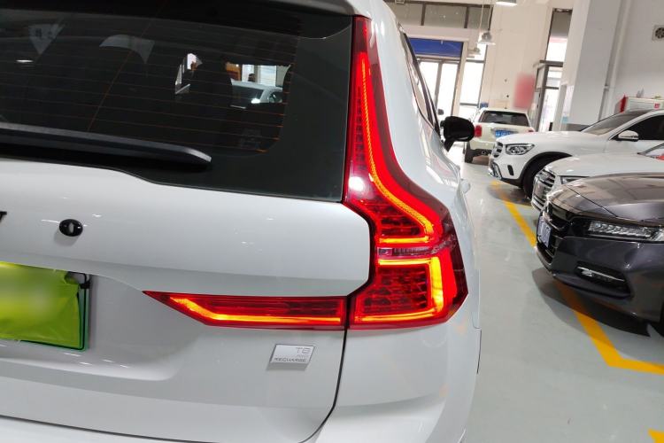 Used Volvo XC60 New Energy 2021 T8 E-Drive Hybrid Smart & Dynamic Edition