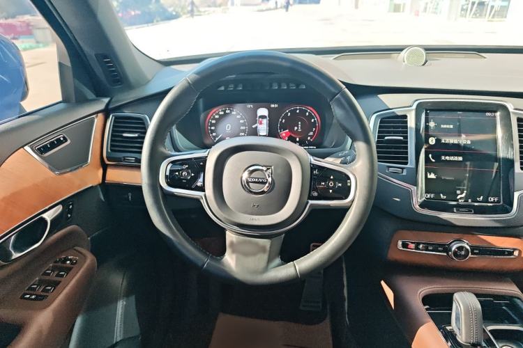 Used Volvo XC90 2021 B5 SmartDrive Luxury Edition 5-seater
