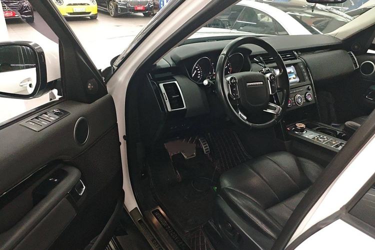 Used Land Rover Discovery 2017 3.0 SC V6 SE
