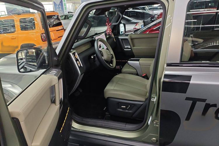 Used  V23 2025 501 Four-Wheel Drive Intelligent Driving Version
