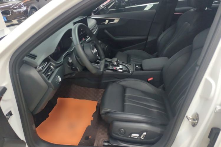 Used Audi A4L 2024 40 TFSI Luxury Dynamic Edition
