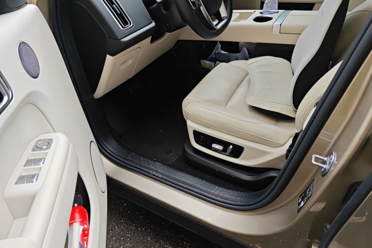 Used Li Auto L8 2024 Ultra Model
