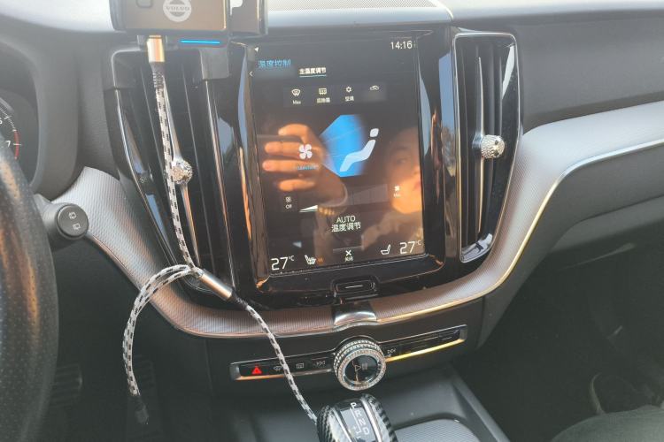 Used Volvo XC60 2019 T5 4x4 Zhiyuan Sport Edition China V Standard
