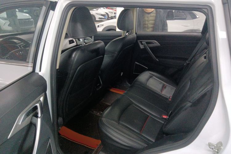 Used Geely Auto Emgrand X7 Sport 2018 1.8TD Automatic Two-Wheel Drive Smart Connect 4G Internet Edition
