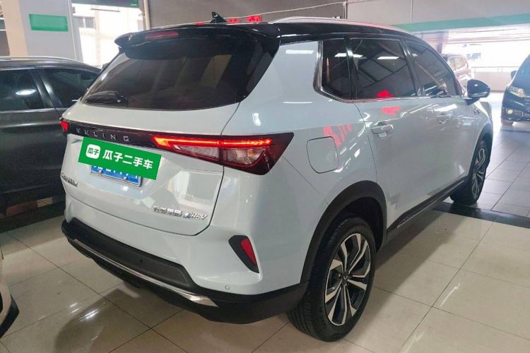 Used Wuling Asta 2022 2.0L DHT Electric-Speed Version
