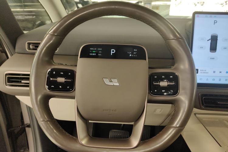 Used Li Auto MEGA 2024 Ultra Model
