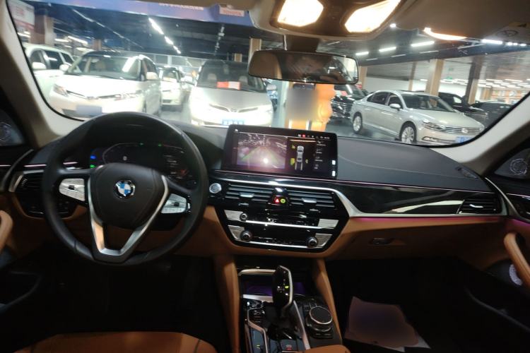 Used BMW 5 Series 2022 525Li Luxury Package
